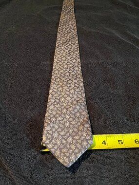 100% SILK MEN'S NECKTIE HALSTON